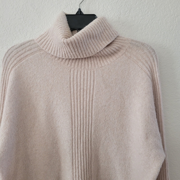 Splendid Ophelia Turtleneck Sweater S Ivory Beige NEW - Picture 5 of 9